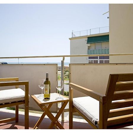 Casa Gorgone, Seafront Flat! Lejlighed Viareggio Eksteriør billede