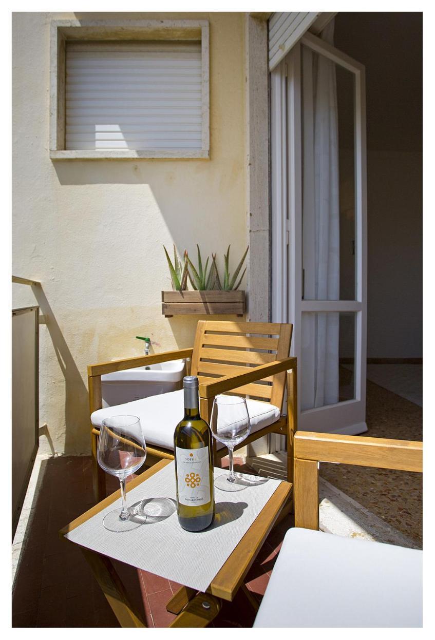 Casa Gorgone, Seafront Flat! Lejlighed Viareggio Eksteriør billede